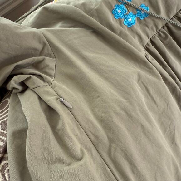 Women's V Neck Long Lantern Sleeve Shift Mini Dress Bohemian Embroidered Size M - Picture 9 of 12